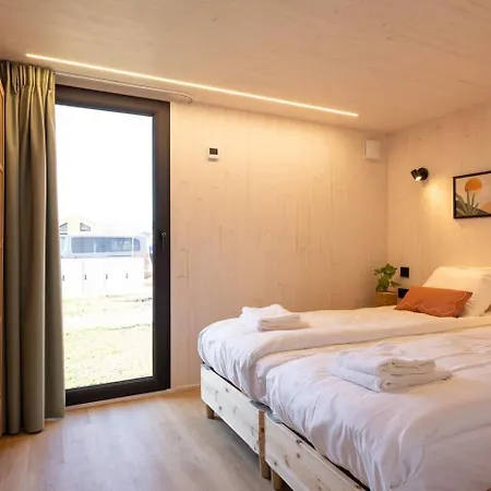 Tiny House With Forest View In - Tuin Keet - 27 بيت للعطل *
