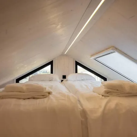Tiny House With Forest View In - Tuin Keet - 27 بيت للعطل *